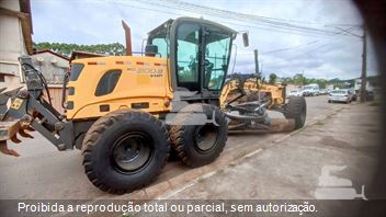 Motoniveladora New Holland RG200B