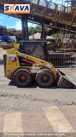 Mini-Carregadeira Caterpillar 226B
