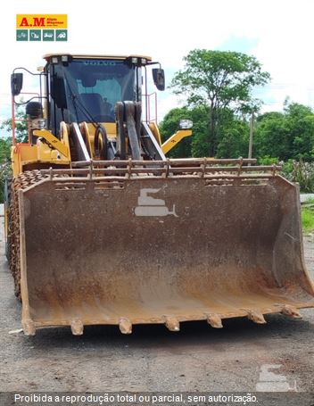 Pá Carregadeira Volvo L150H