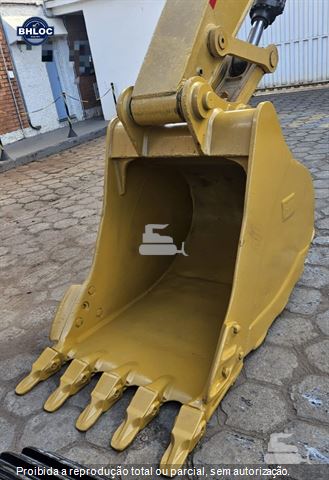 Escavadeira Caterpillar 320GC