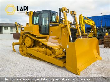 Trator de Esteira Caterpillar D6T