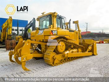 Trator de Esteira Caterpillar D6T