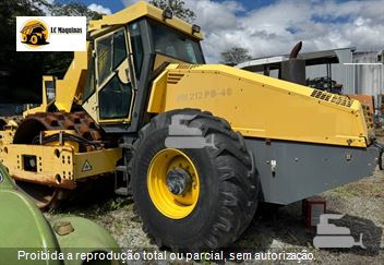 Rolo Compactador Bomag BW212