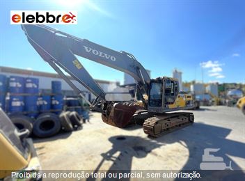 Escavadeira Volvo EC210D
