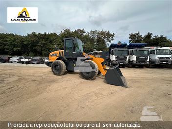Pá Carregadeira Case 621D