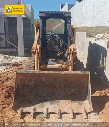 Mini-Carregadeira Case 410