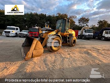Pá Carregadeira Case 721E