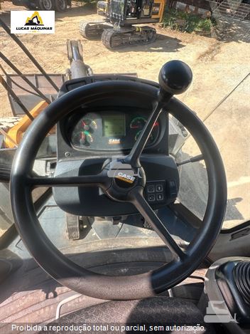 Pá Carregadeira Case 721E
