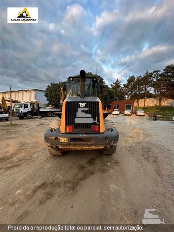 Pá Carregadeira Case 721E