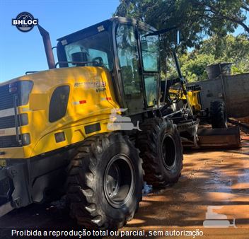 Motoniveladora New Holland RG200B