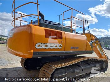 Escavadeira Case CX350B