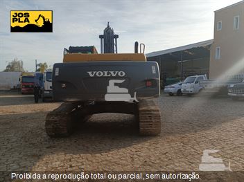 Escavadeira Volvo EC240BLC