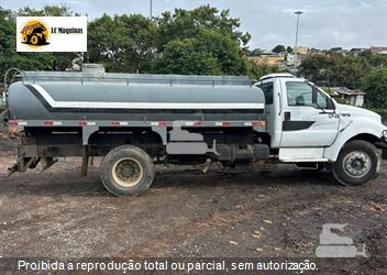 Caminhão Ford F-14000 2p (diesel)