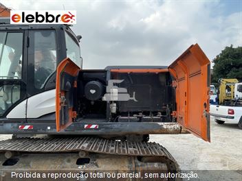 Escavadeira Hitachi Zaxis 210LC-5