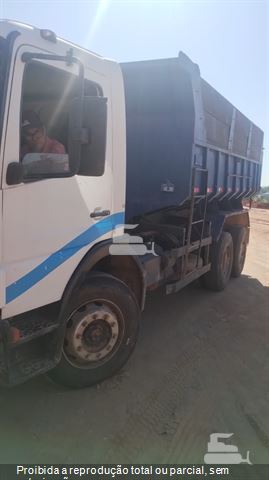 Caminhão Mercedes-Benz Atego 2425 3-Eixos 2p (diesel)