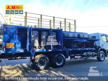 Caminhão Mercedes-Benz Axor 3131 6x4 2p (diesel)(E5)