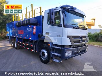 Caminhão Mercedes-Benz Axor 3131 6x4 2p (diesel)(E5)