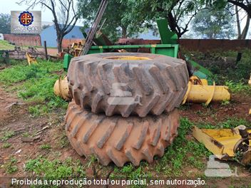 Colheitadeira New Holland TC-57