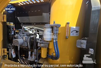 Escavadeira John Deere 130G