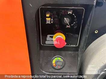 Plataforma Aérea (Elevatória) JLG 10RS
