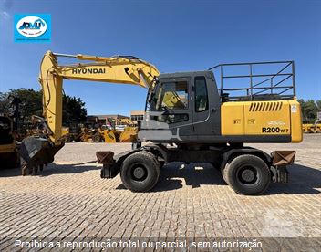 Escavadeira Hyundai R200W-7
