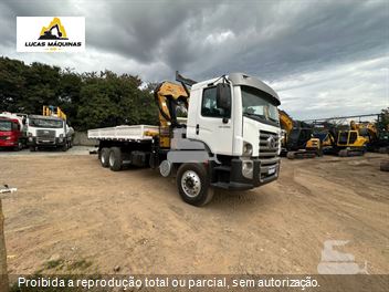 Caminhão Volkswagen 31-320 E Constellation 6x4 3-Eixos 2p (Diesel)