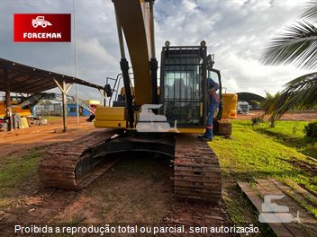 Escavadeira Caterpillar 320