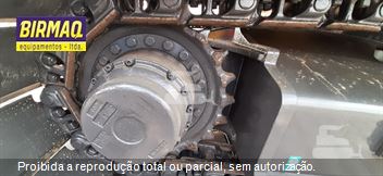 Escavadeira New Holland E215 ME