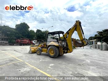 Retro Escavadeira Caterpillar 416E