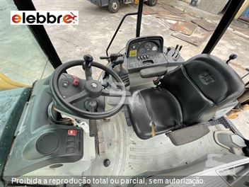 Retro Escavadeira Caterpillar 416E