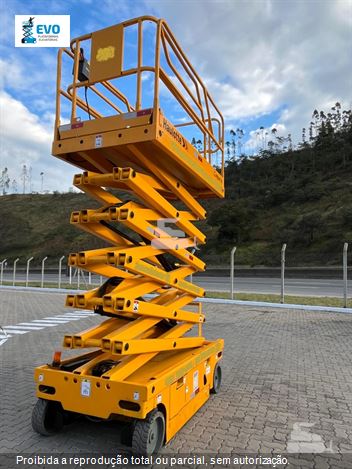 Plataforma Aérea (Elevatória) Haulotte Compact 14
