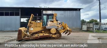 Trator de Esteira Caterpillar D6T