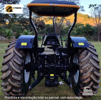 Trator Agrícola Valtra BL77
