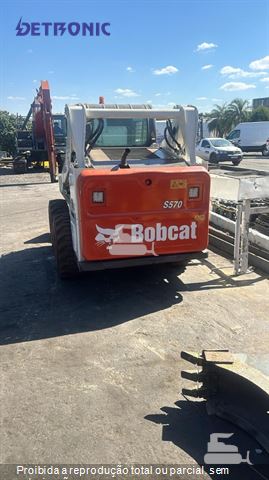 Mini-Carregadeira Bobcat S570