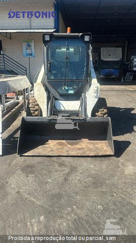 Mini-Carregadeira Bobcat S570