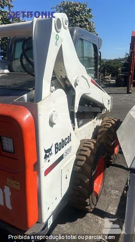 Mini-Carregadeira Bobcat S570