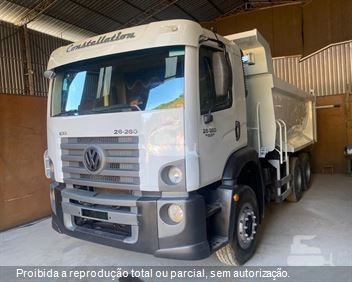 Caminhão Volkswagen 26-260 E Constellation 6x4 3-Eixos 2p (Diesel)