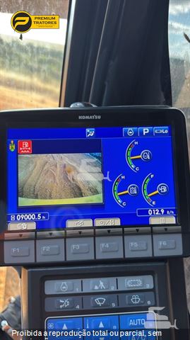 Escavadeira Komatsu PC210