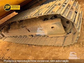 Escavadeira Komatsu PC210