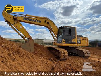 Escavadeira Komatsu PC210