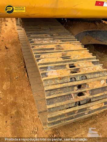 Escavadeira Komatsu PC210