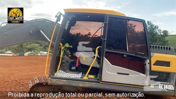 Escavadeira Volvo EC140DL