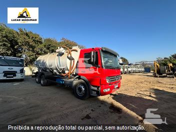 Caminhão Mercedes-Benz Atego 2425 3-Eixos 2p (diesel)