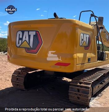 Escavadeira Caterpillar 323