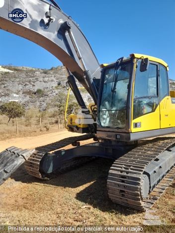 Escavadeira Volvo EC250DL
