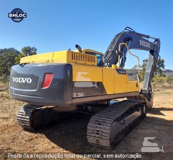 Escavadeira Volvo EC250DL