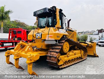 Trator de Esteira Caterpillar D6N