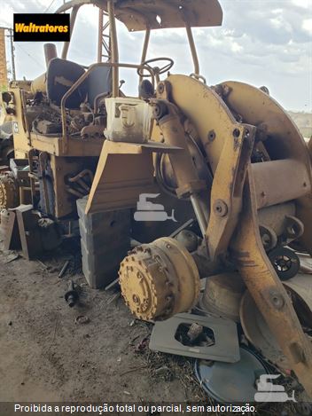 Pá Carregadeira Caterpillar 966R