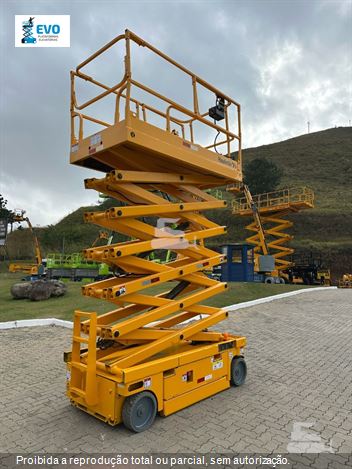 Plataforma Aérea (Elevatória) Haulotte Compact 14