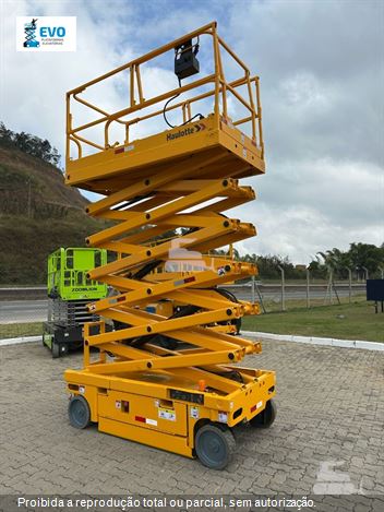 Plataforma Aérea (Elevatória) Haulotte Compact 14